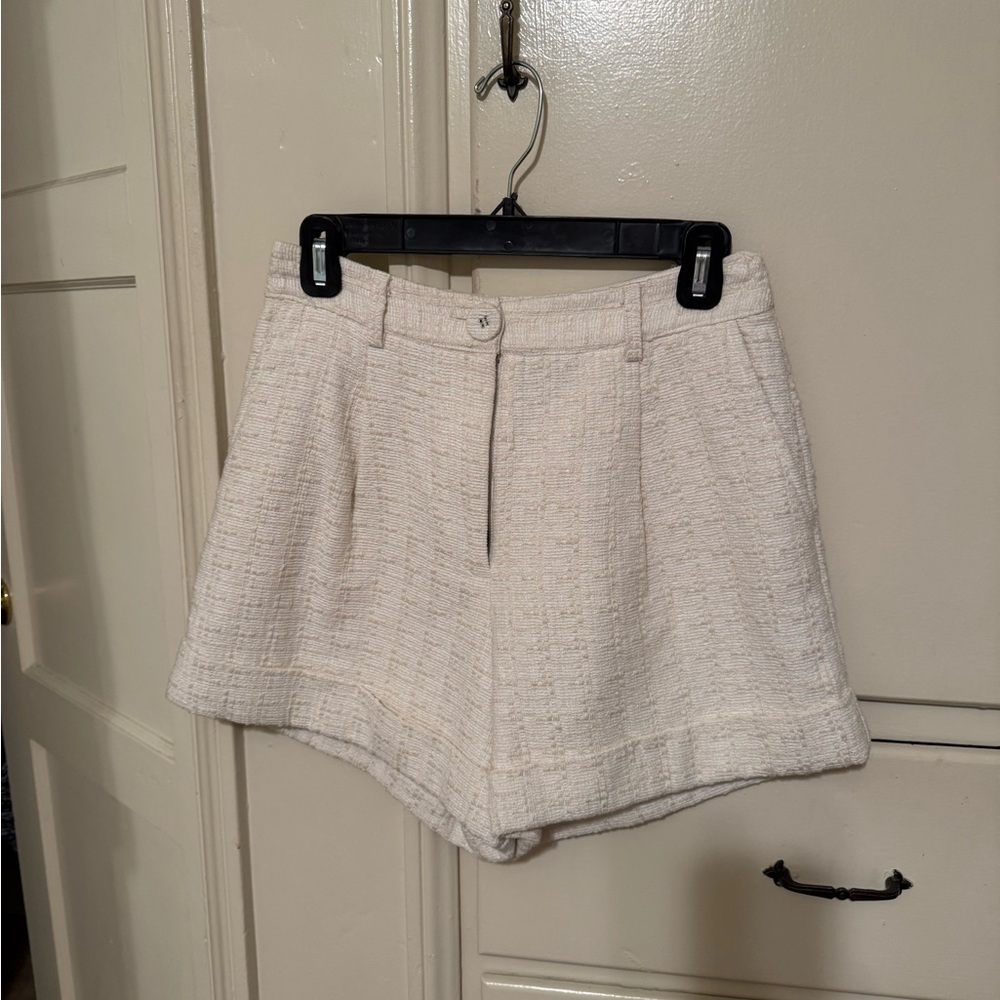 Chic High Waist Cream Shorts